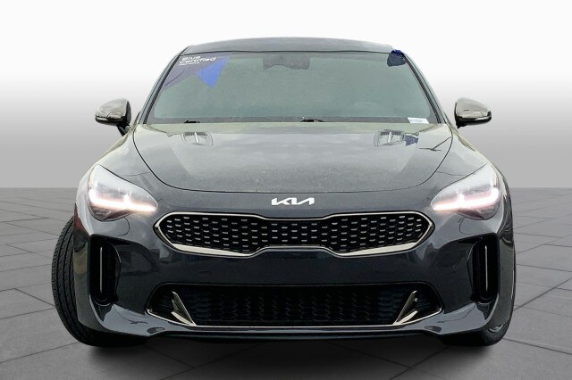 2022 Kia Stinger GT-Line photo 2