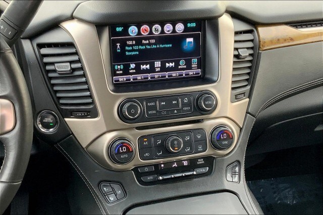 2017 Gmc Yukon XL Denali photo 4