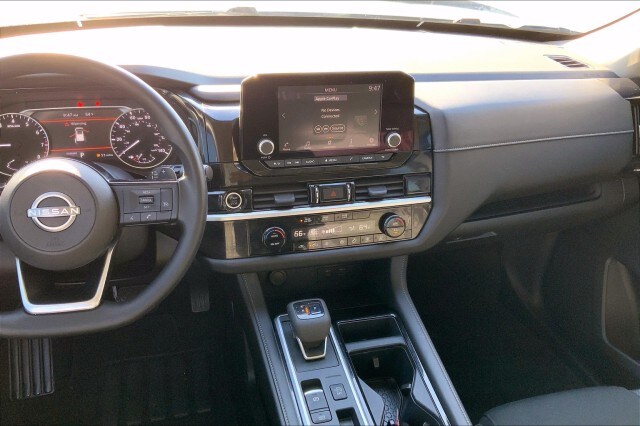 2022 Nissan Pathfinder S photo 4