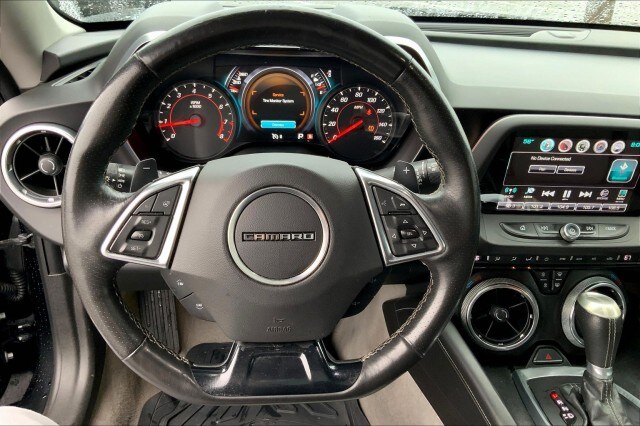 2016 Chevrolet Camaro 2LT photo 4