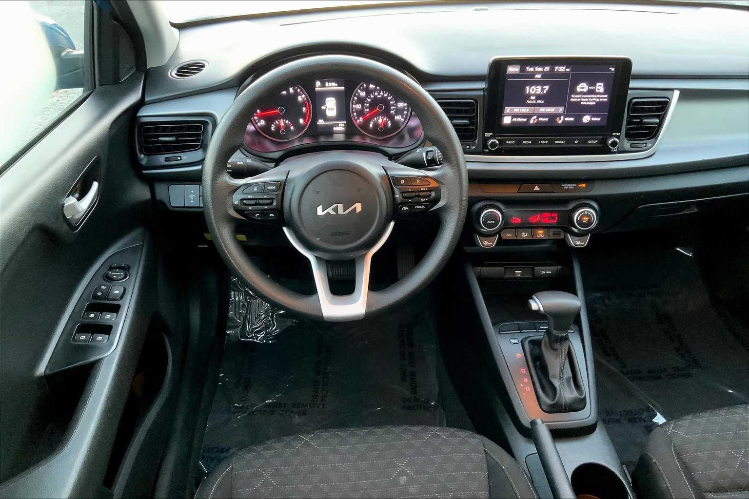 2023 Kia Rio S photo 4