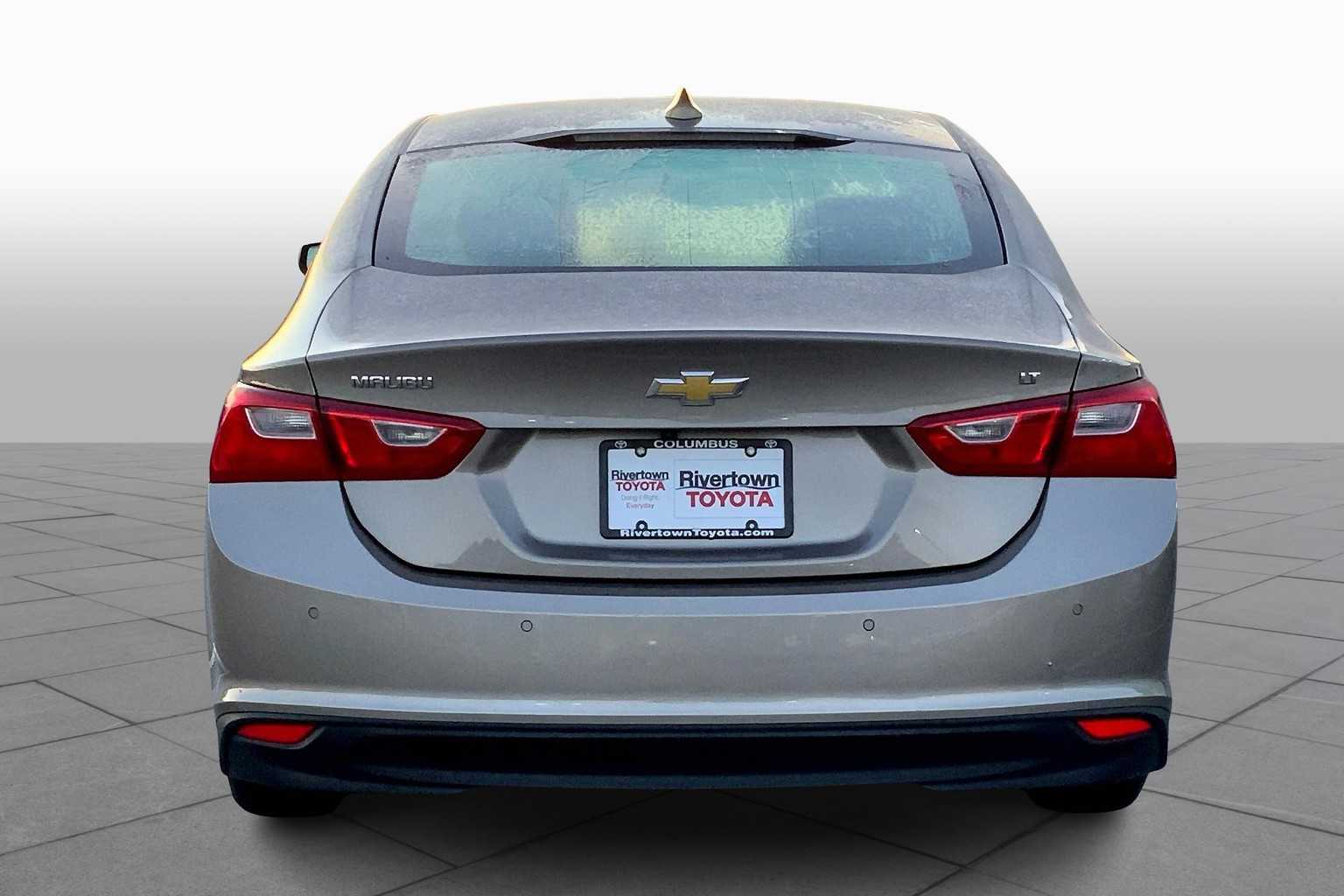 2024 Chevrolet Malibu 1LT photo 3