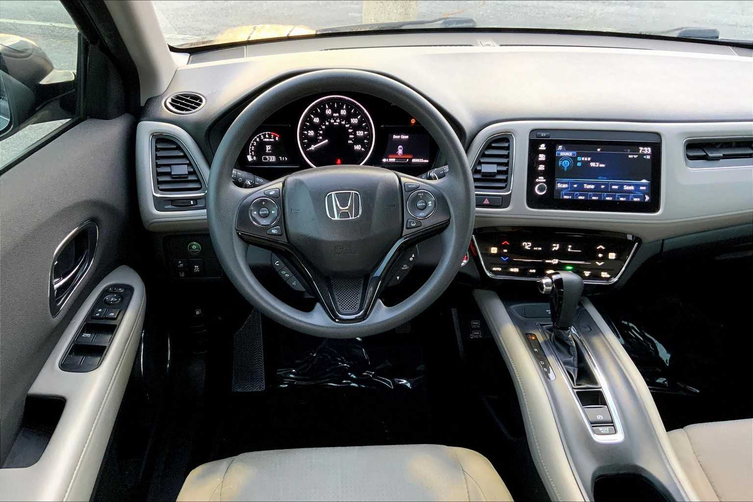 2019 Honda HR-V EX 2WD photo 4