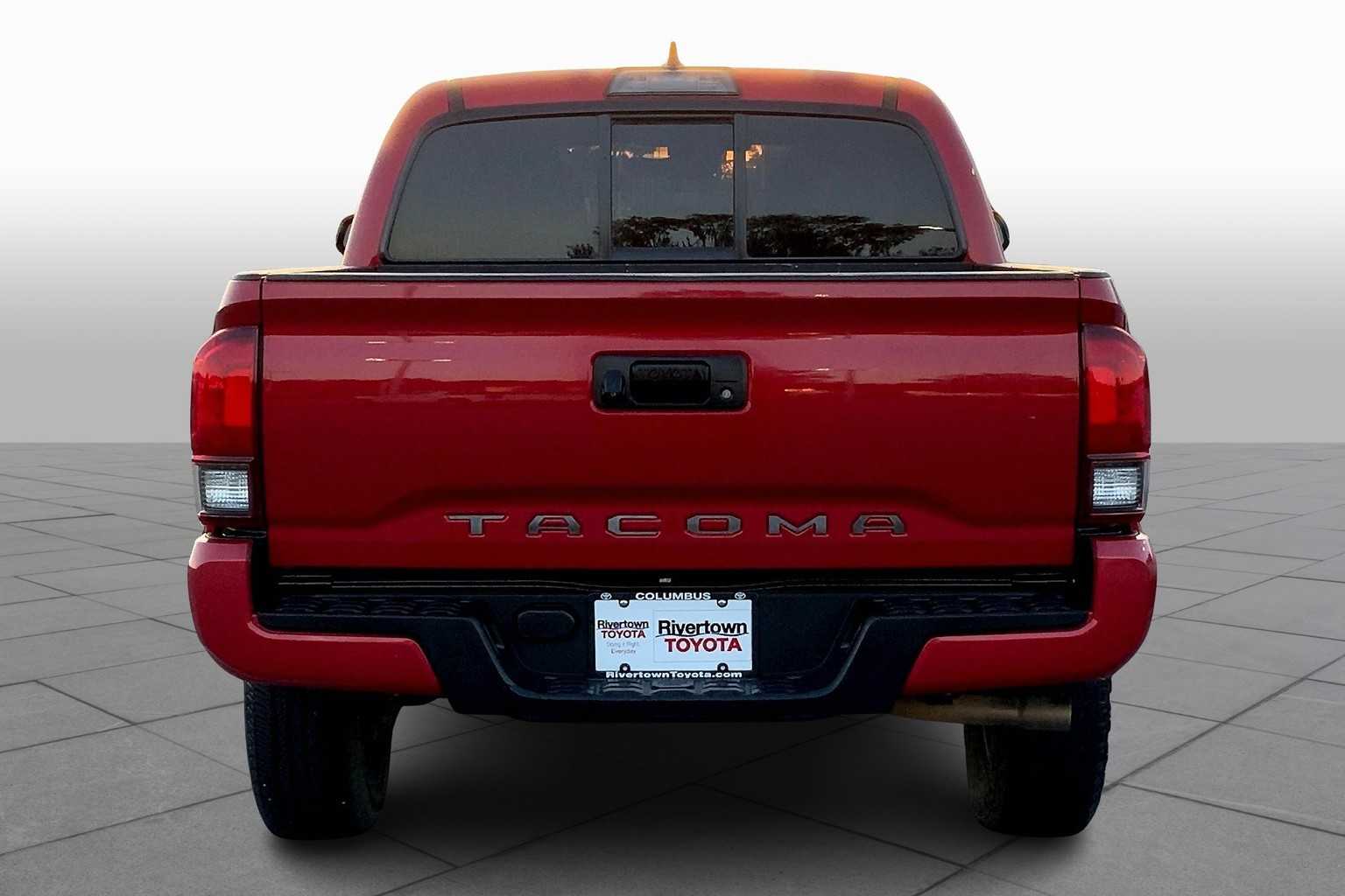 2019 Toyota Tacoma SR photo 3