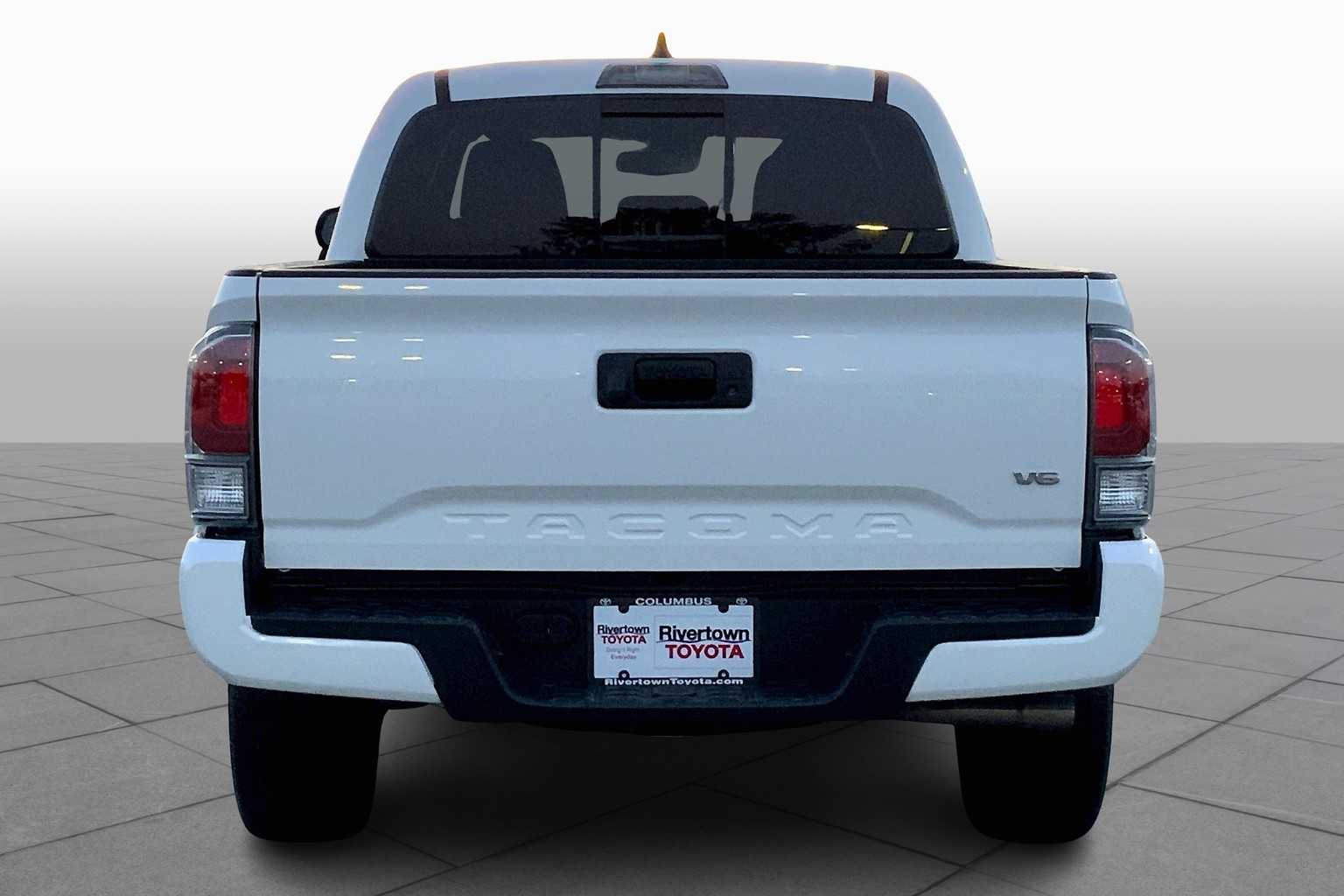 2023 Toyota Tacoma TRD Sport V6 photo 4