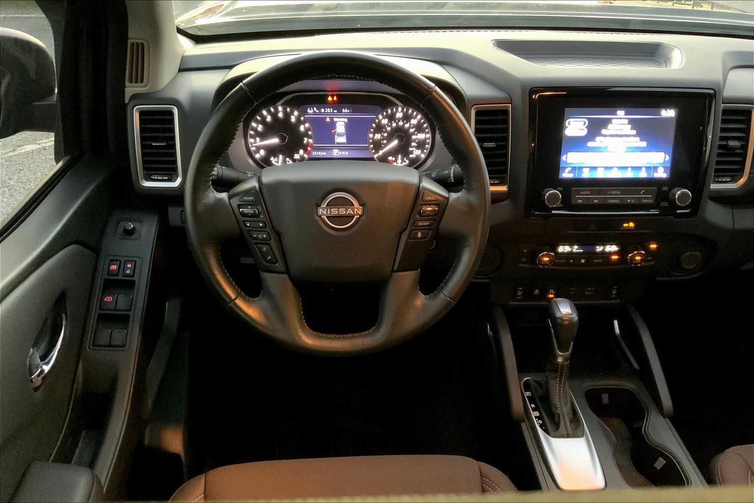 2022 Nissan Frontier SV photo 4