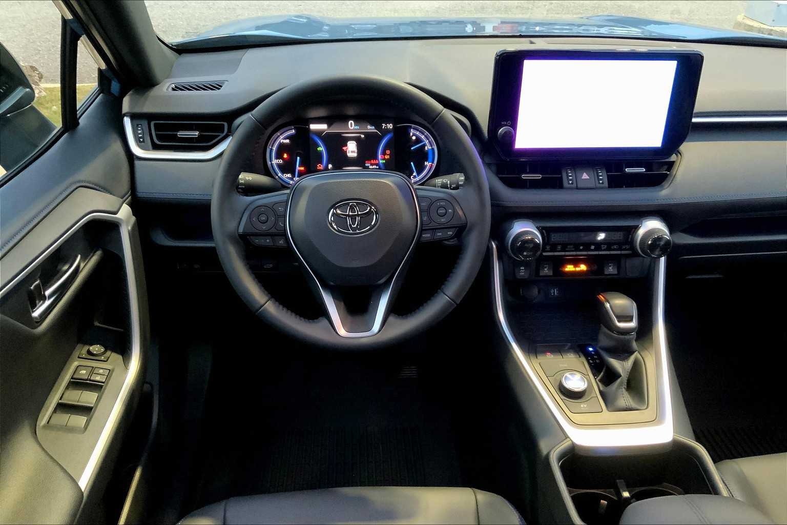 2025 Toyota RAV4 Hybrid XSE photo 4