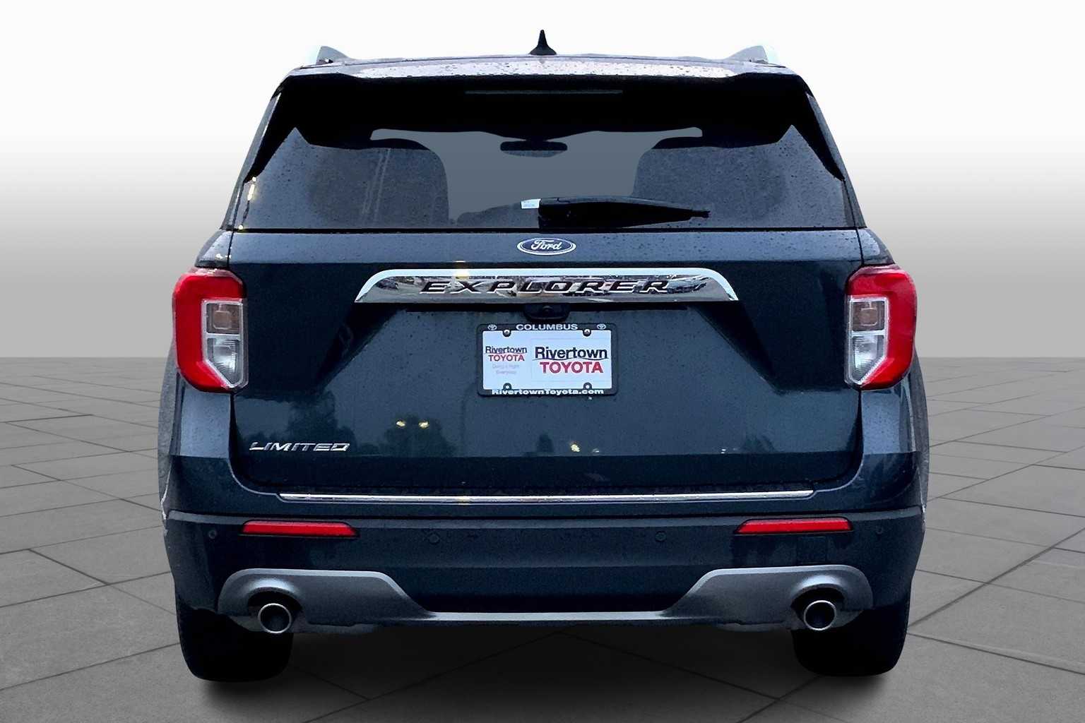 2023 Ford Explorer Limited photo 3