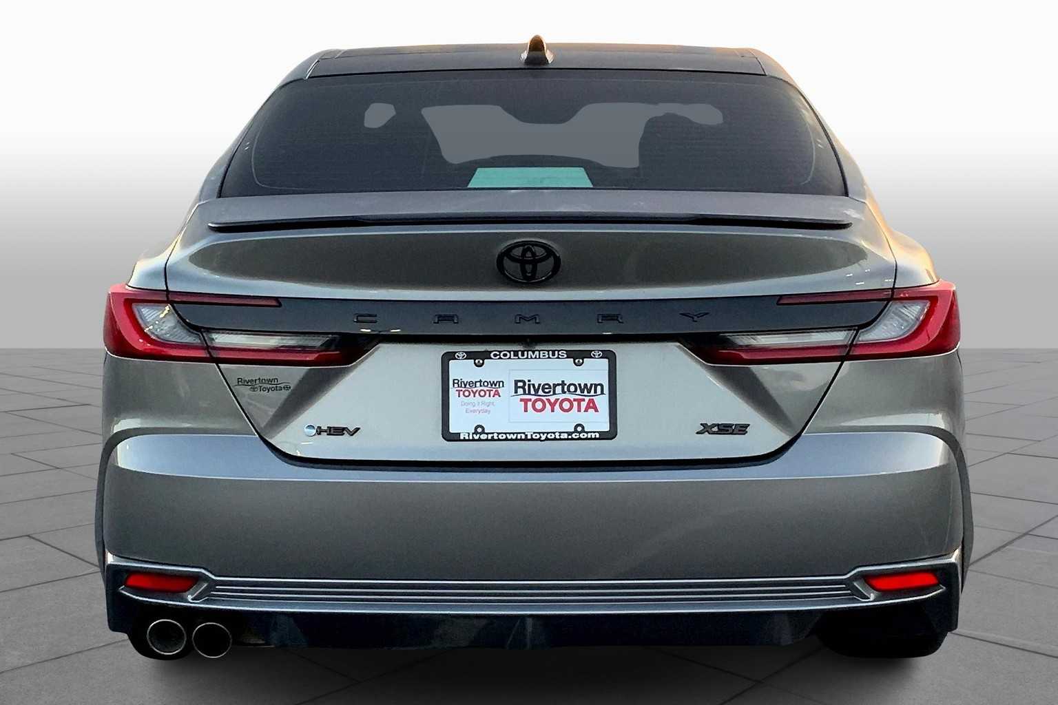 2025 Toyota Camry XSE photo 4