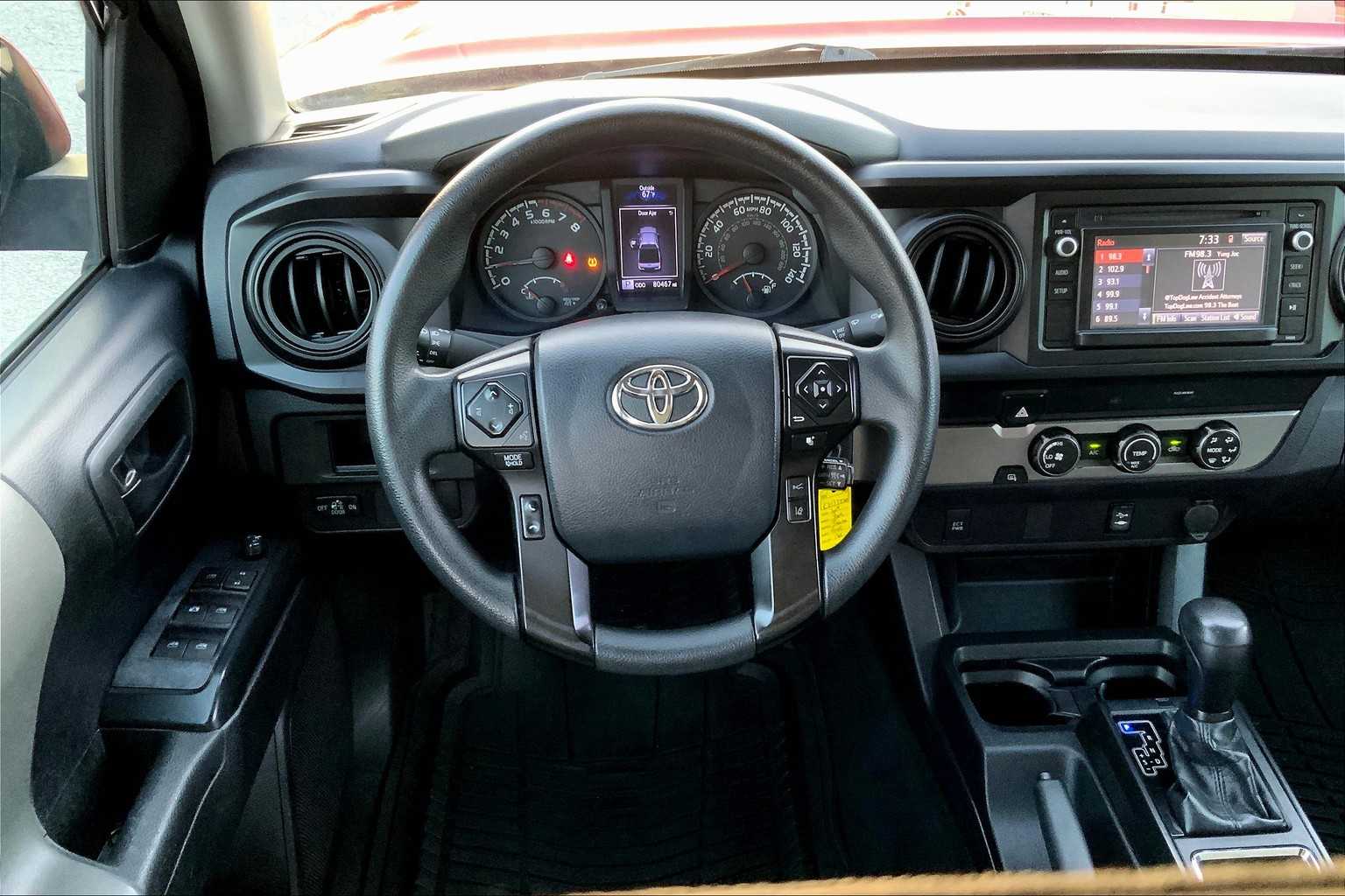 2019 Toyota Tacoma SR photo 4