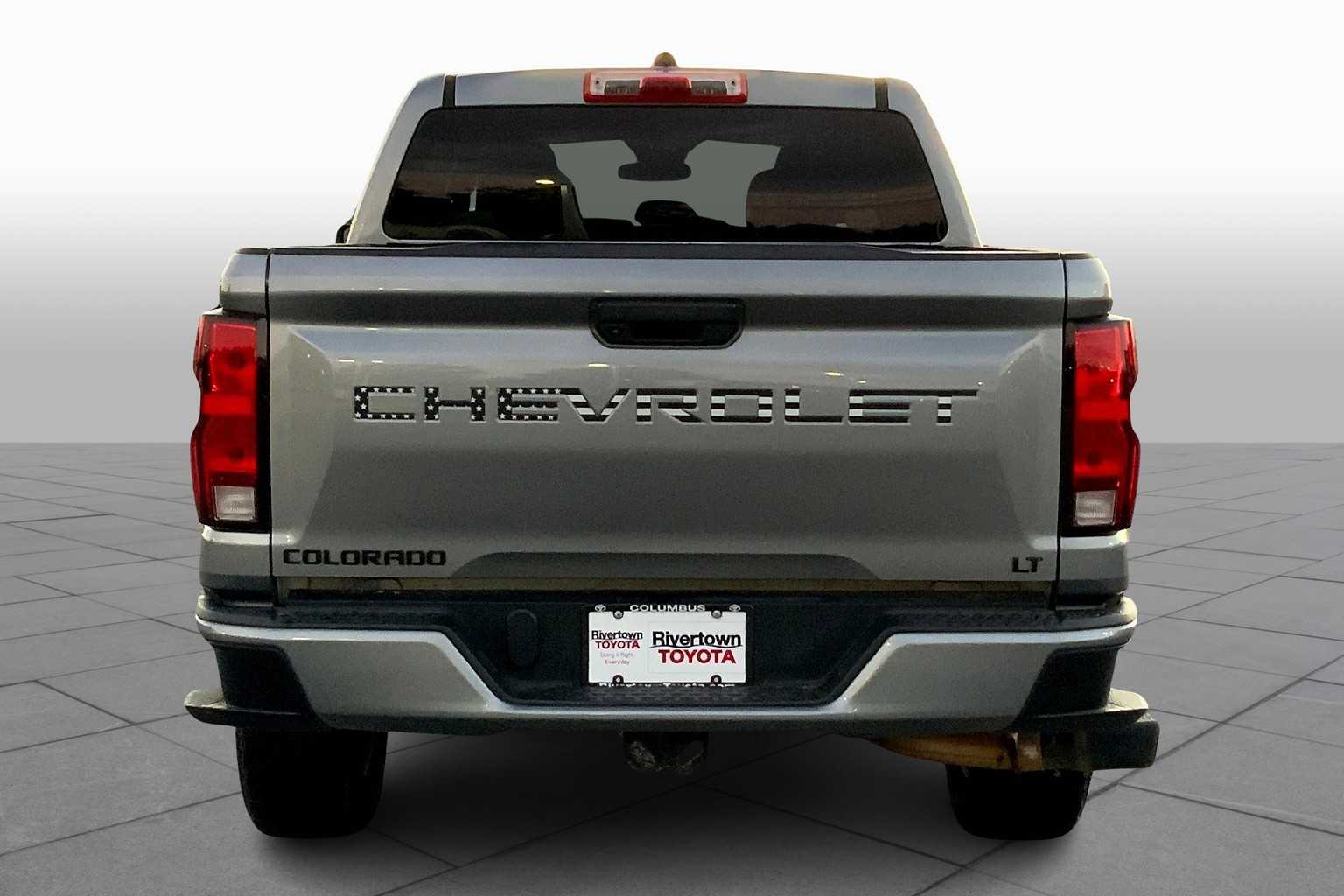 2023 Chevrolet Colorado LT photo 3