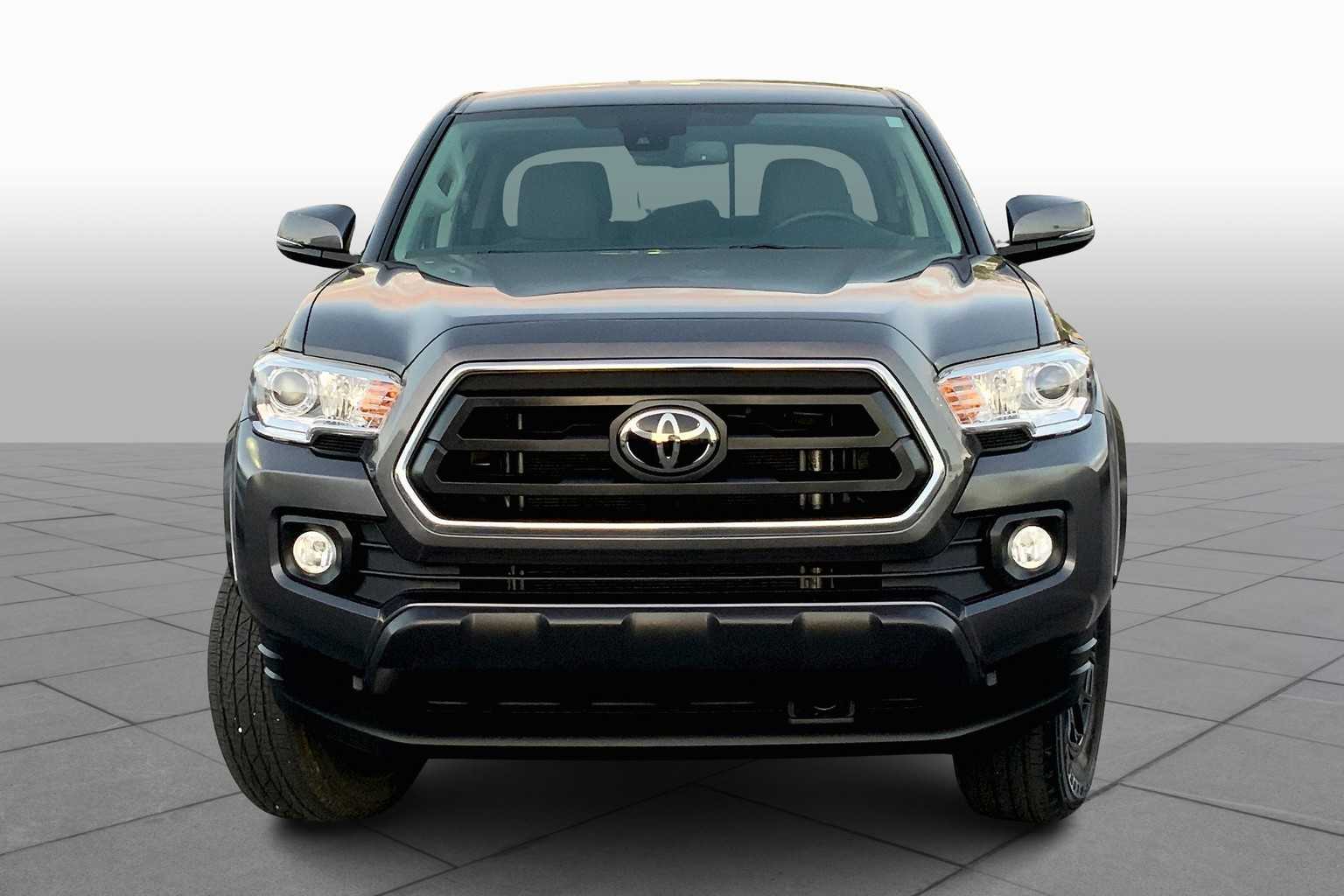 2022 Toyota Tacoma SR5 V6 photo 3