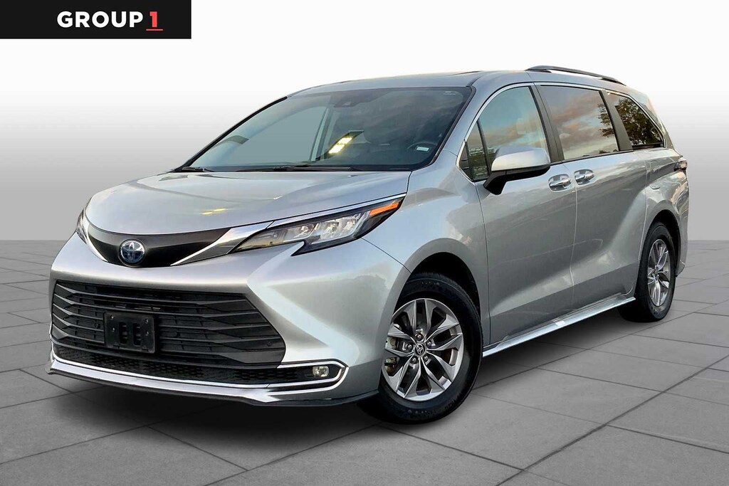 Certified 2023 Toyota Sienna XLE 7 Passenger Van Passenger Van