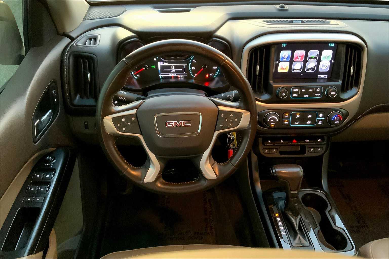 2017 Gmc Canyon SLT photo 4