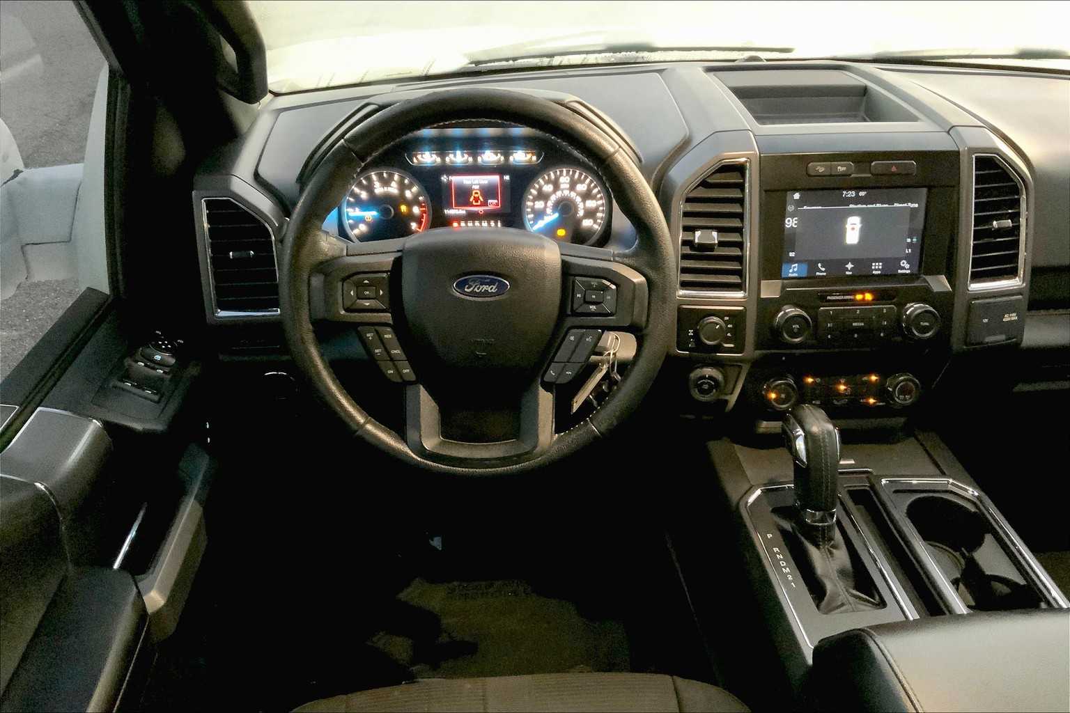 2016 Ford F-150 XLT photo 4