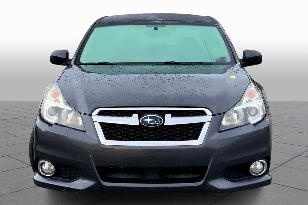 Used 2013 Subaru Legacy 2.5i Limited w/Moonroof/Nav/EyeSight Sedan