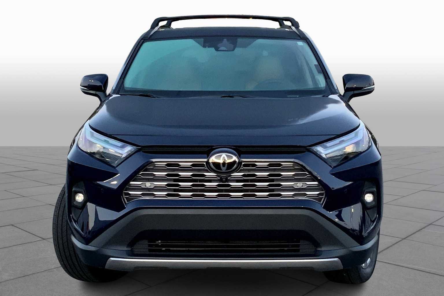 2023 Toyota RAV4 Limited photo 3