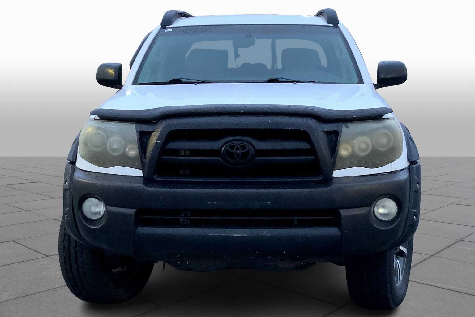 2008 Toyota Tacoma Base V6 photo 2