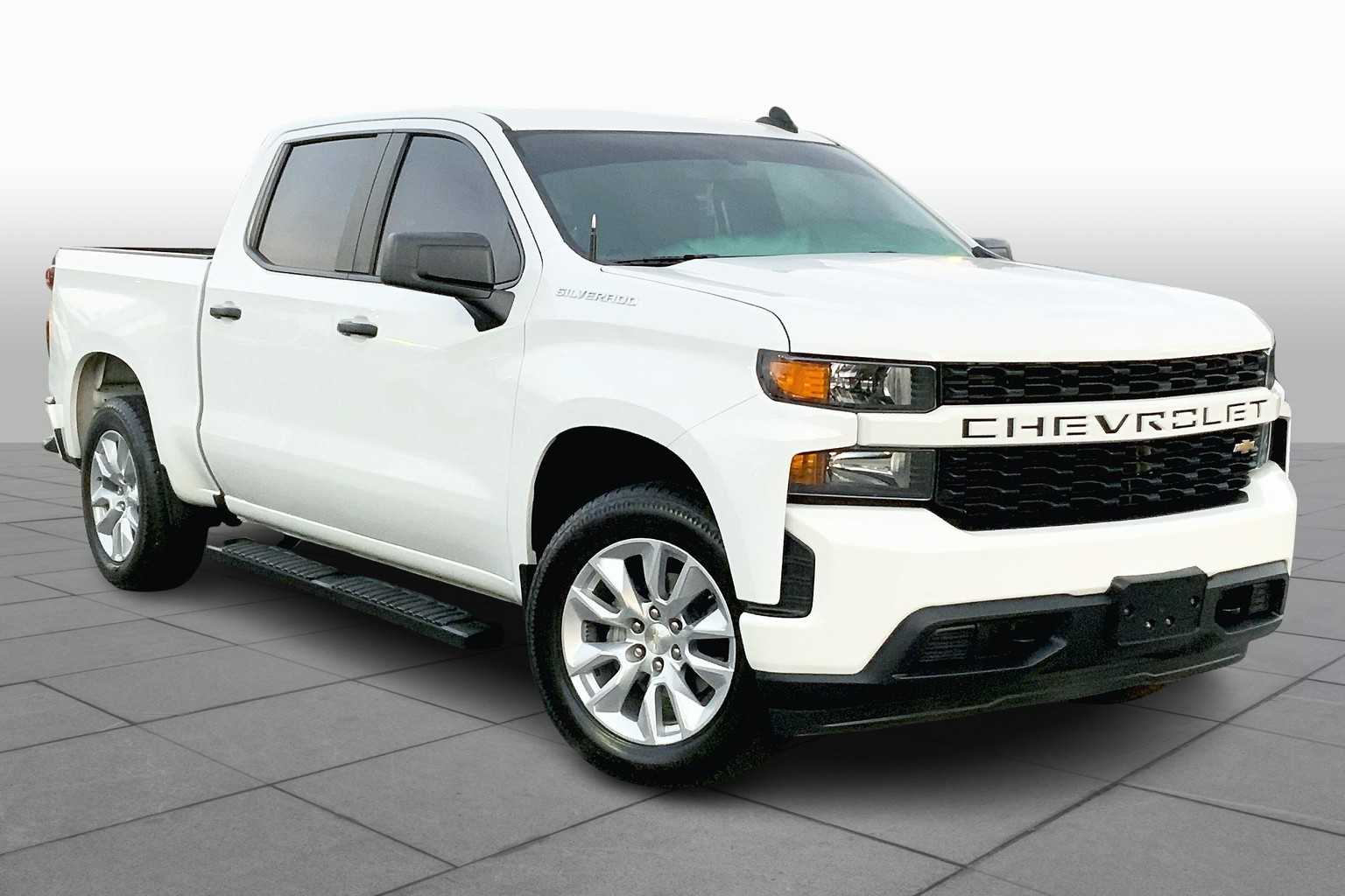 2020 Chevrolet Silverado 1500 Custom photo 3
