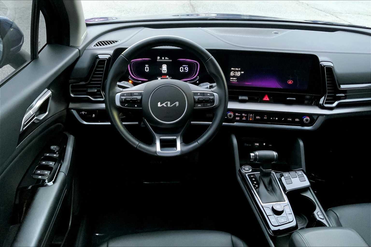2025 Kia Sportage EX photo 4