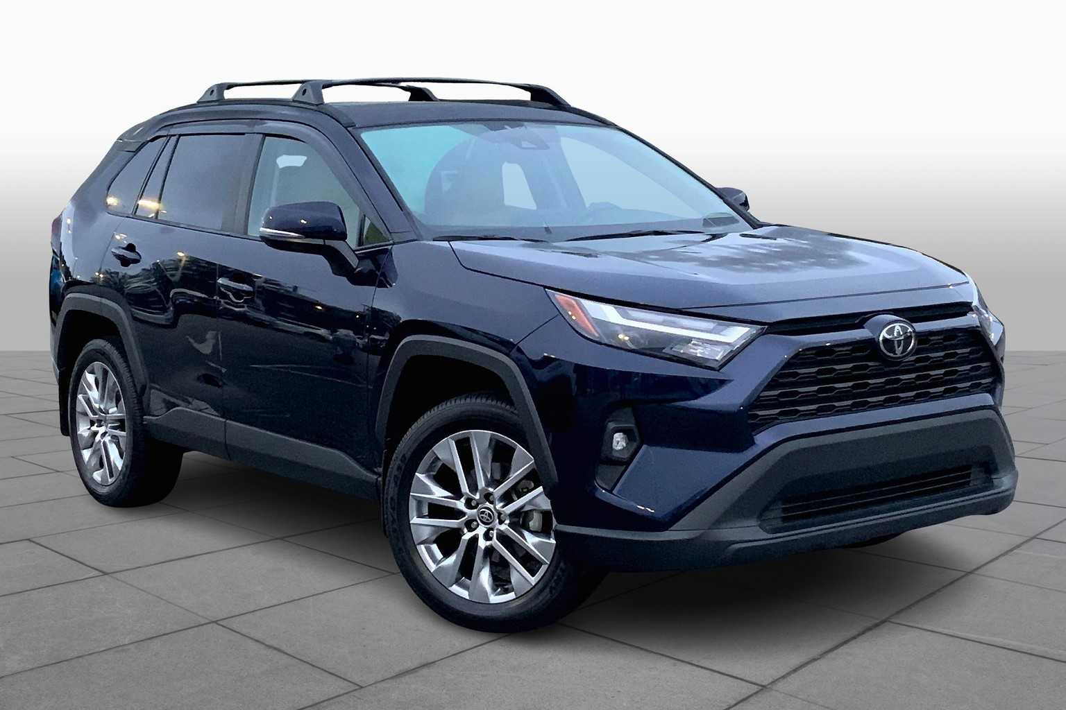 2024 Toyota RAV4 XLE Premium photo 2