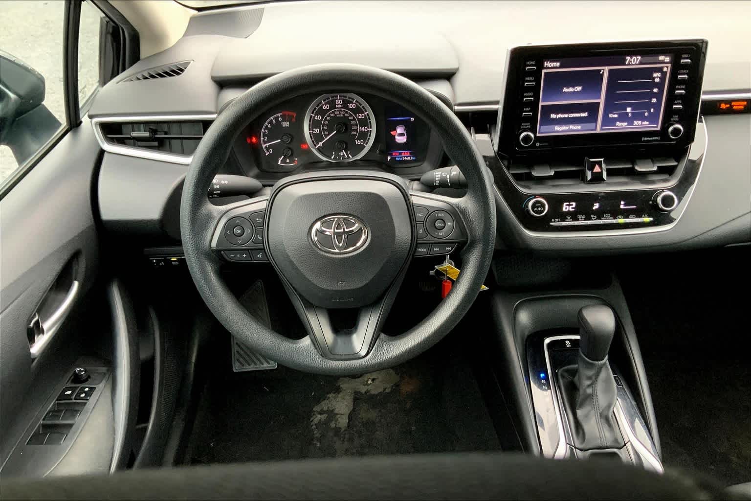 2021 Toyota Corolla LE photo 4