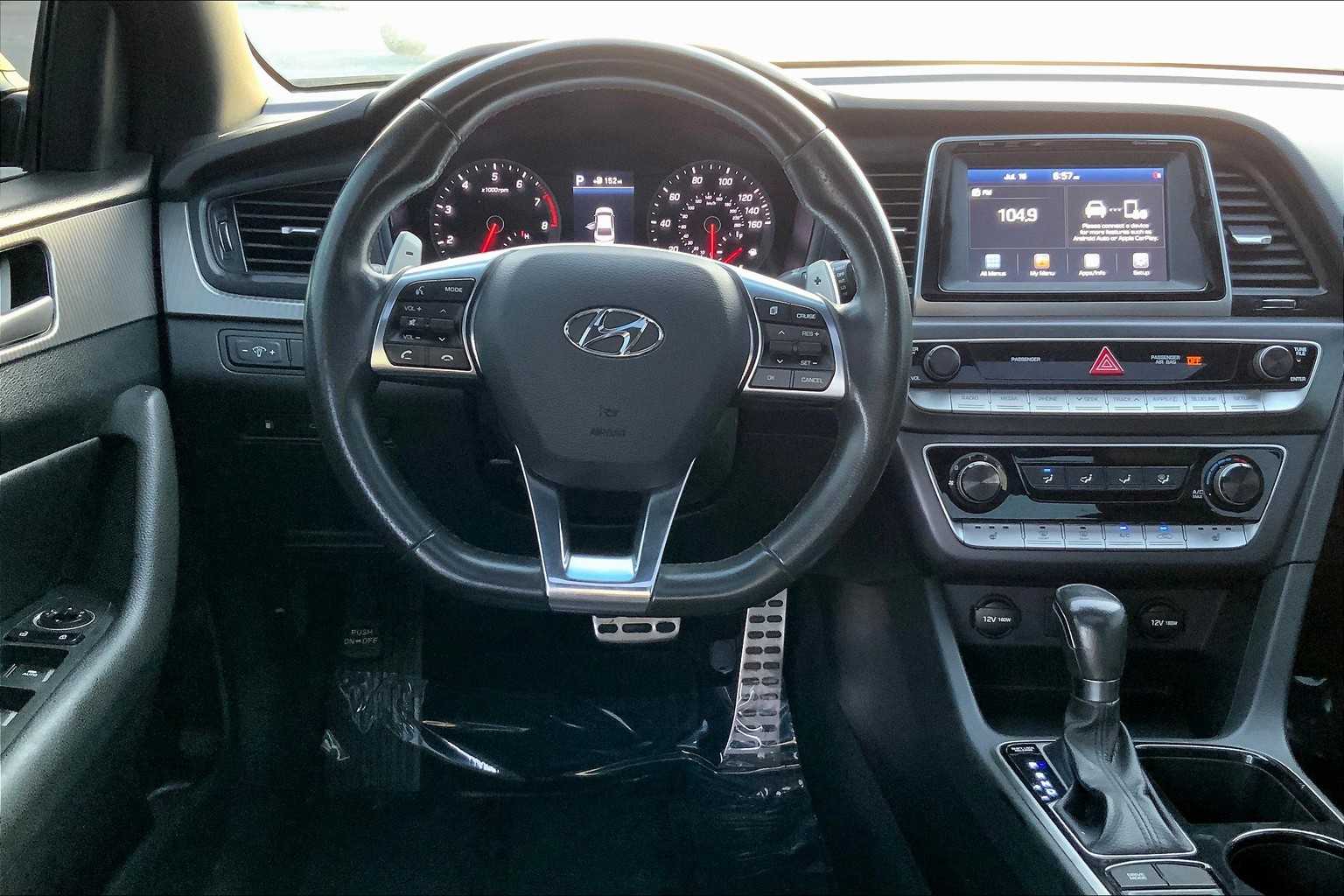 2018 Hyundai Sonata Sport photo 4