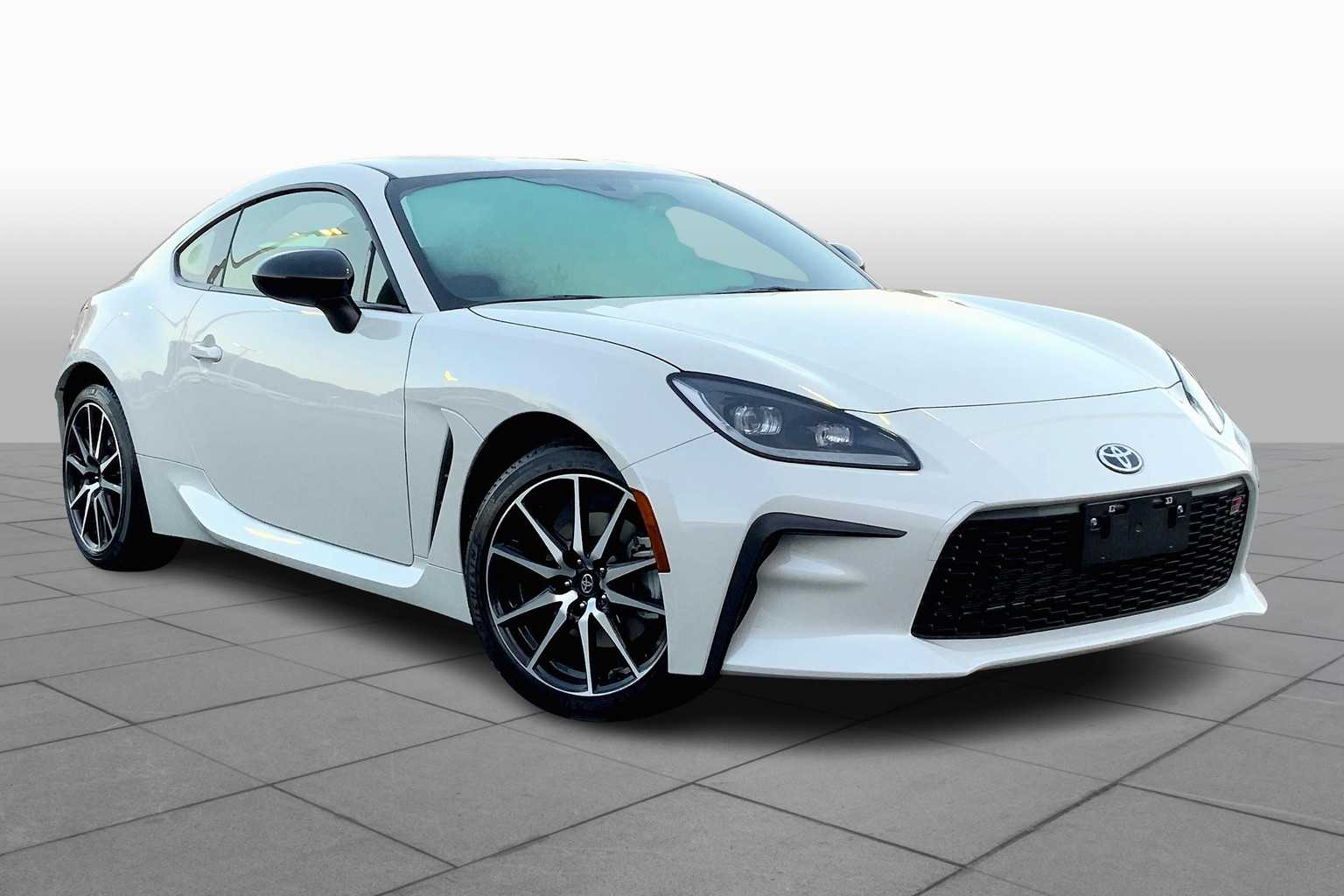 2025 Toyota GR86 photo 2