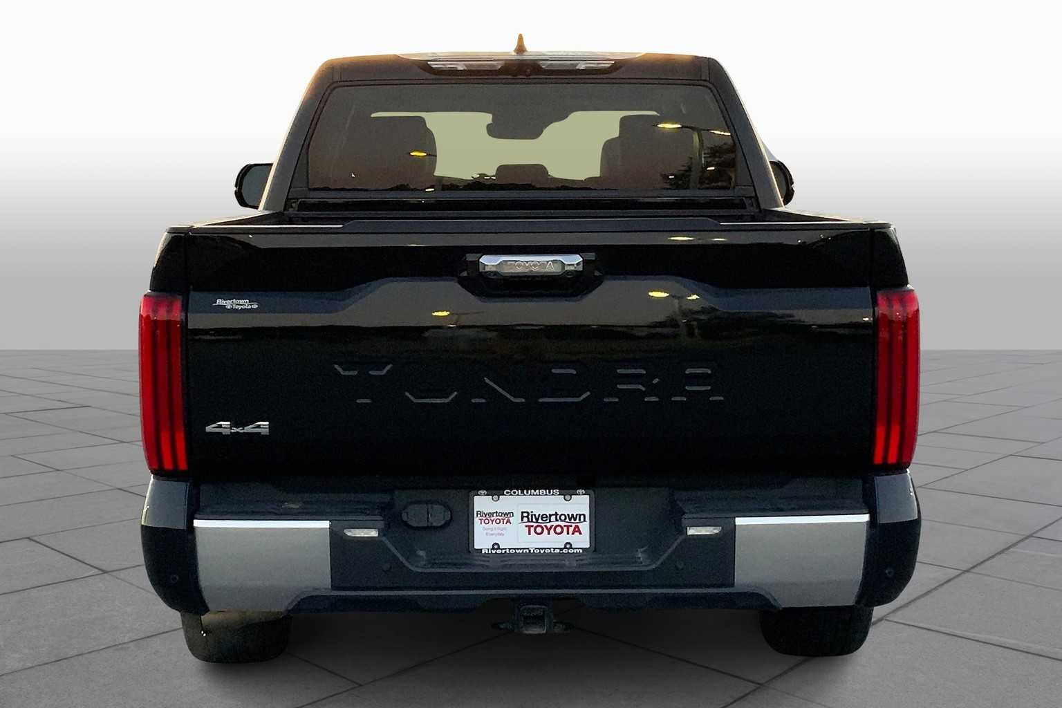 2023 Toyota Tundra Limited photo 3