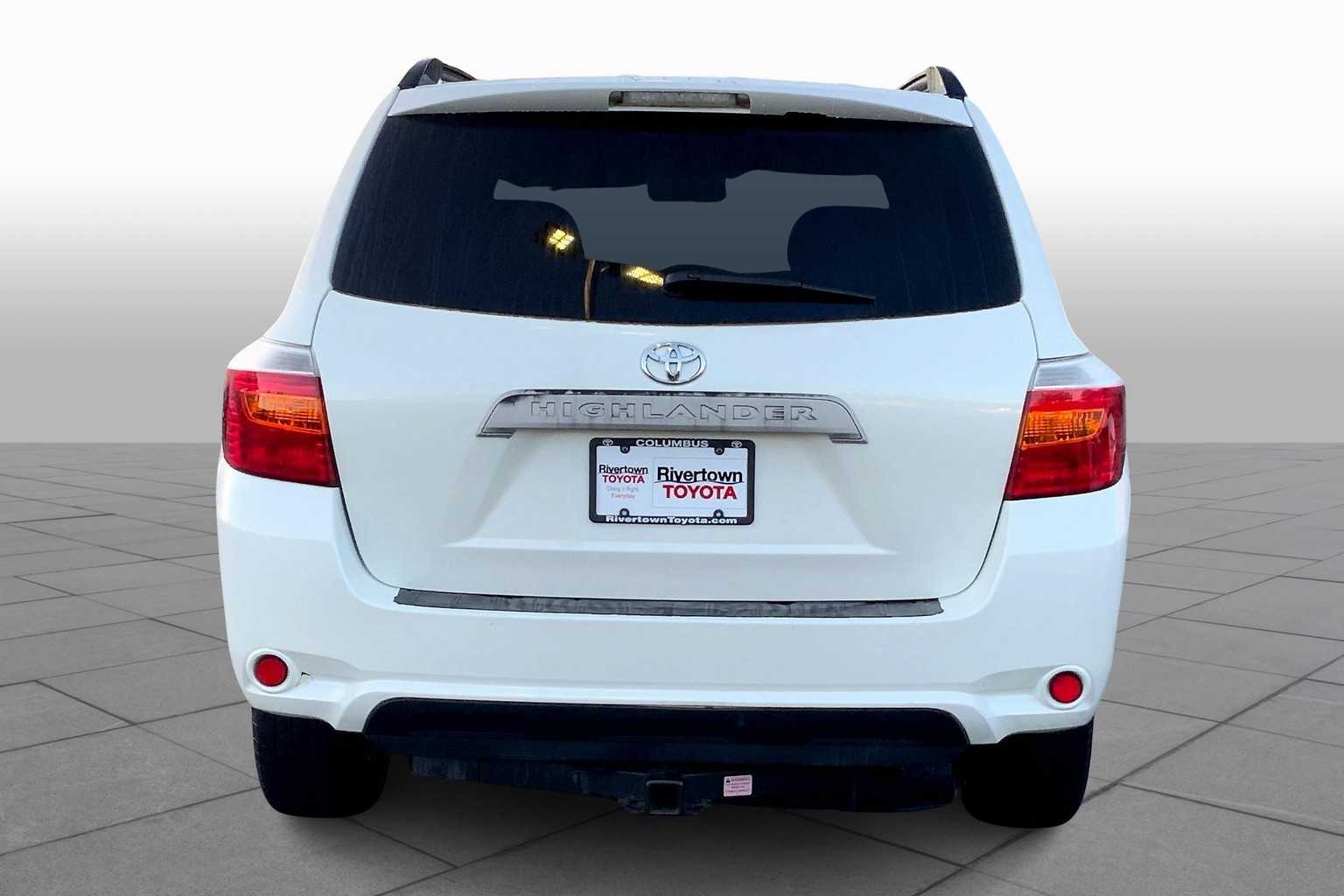 2010 Toyota Highlander Base photo 3