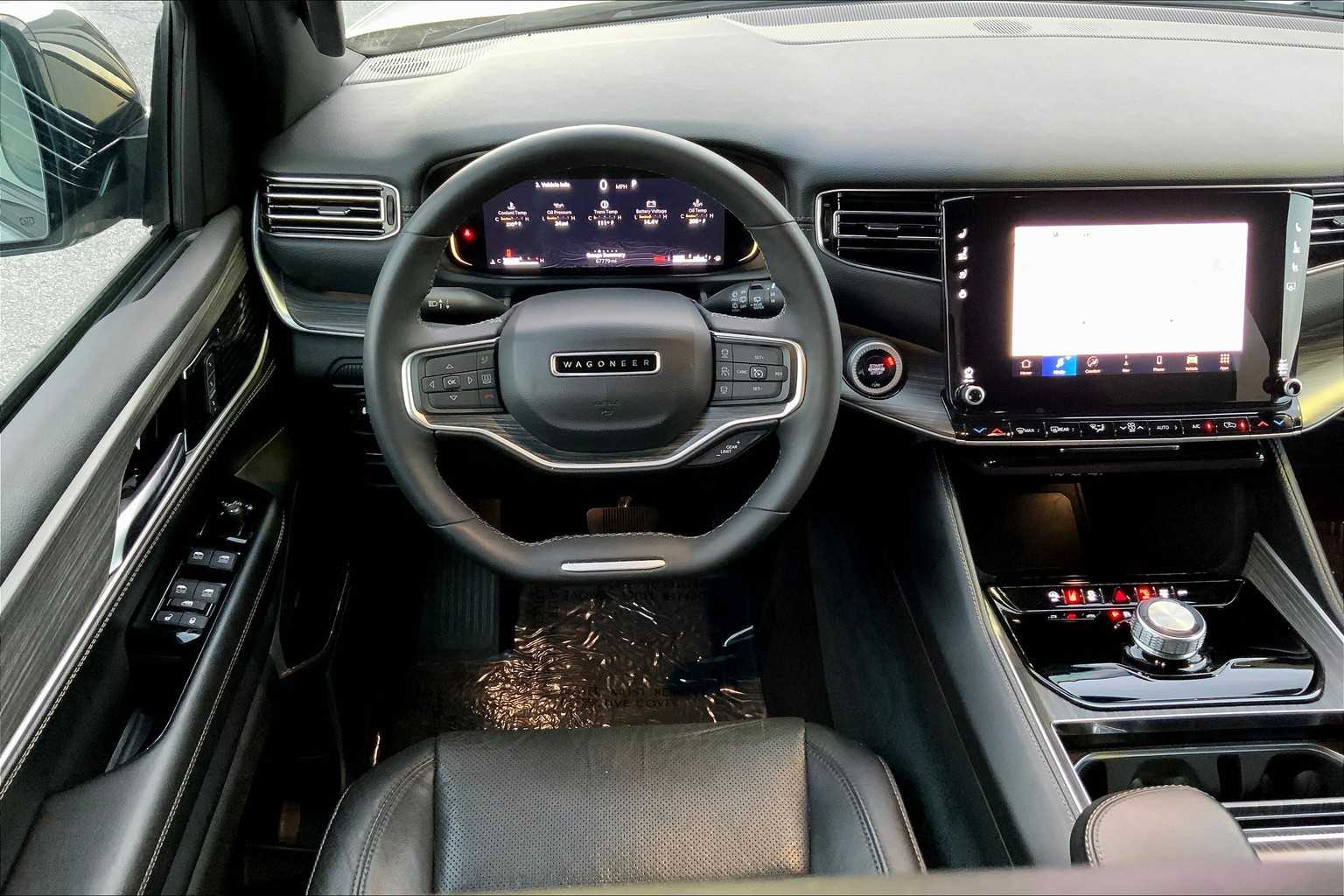 2024 Jeep Wagoneer L Series II photo 4