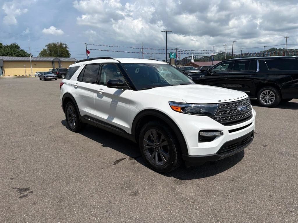 Used 2023 Ford Explorer XLT XLT 4WD