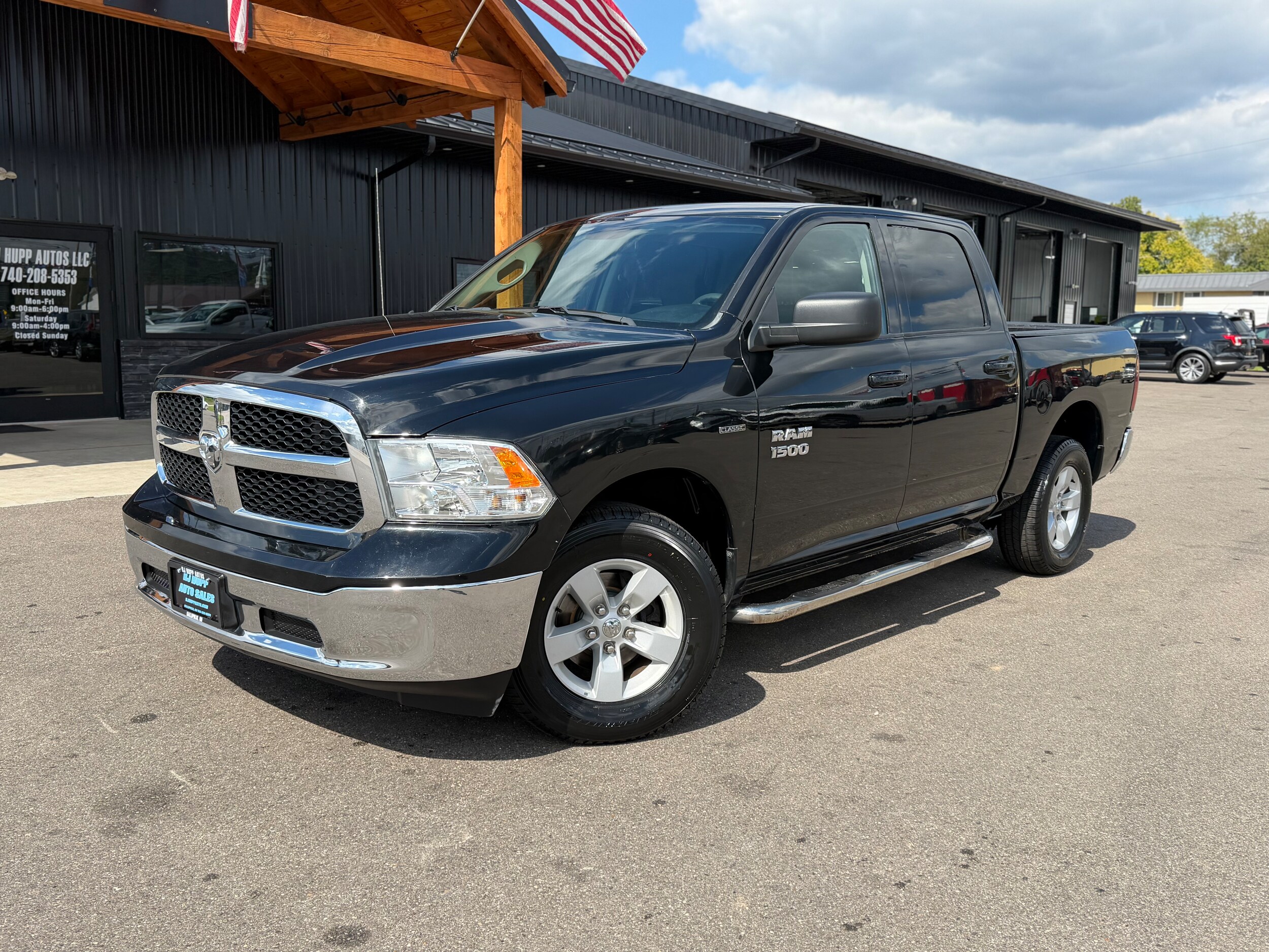 2021 RAM 1500 Classic SLT Crew Cab 4WD