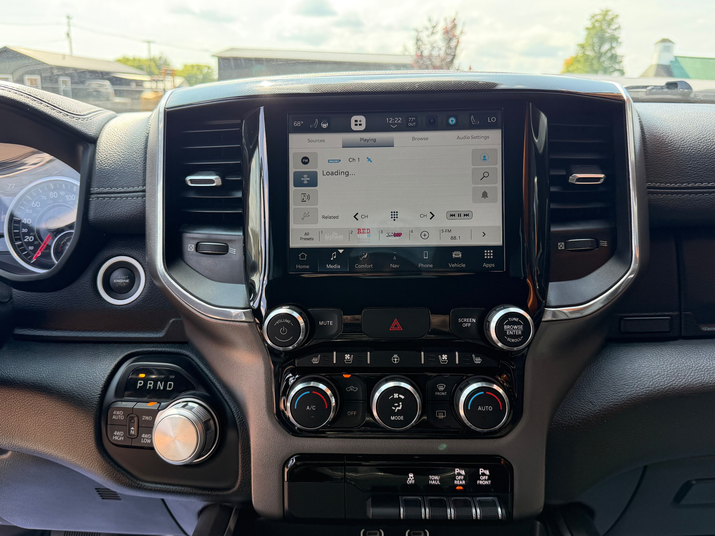 2022 RAM Ram 1500 Pickup Laramie - Photo 11