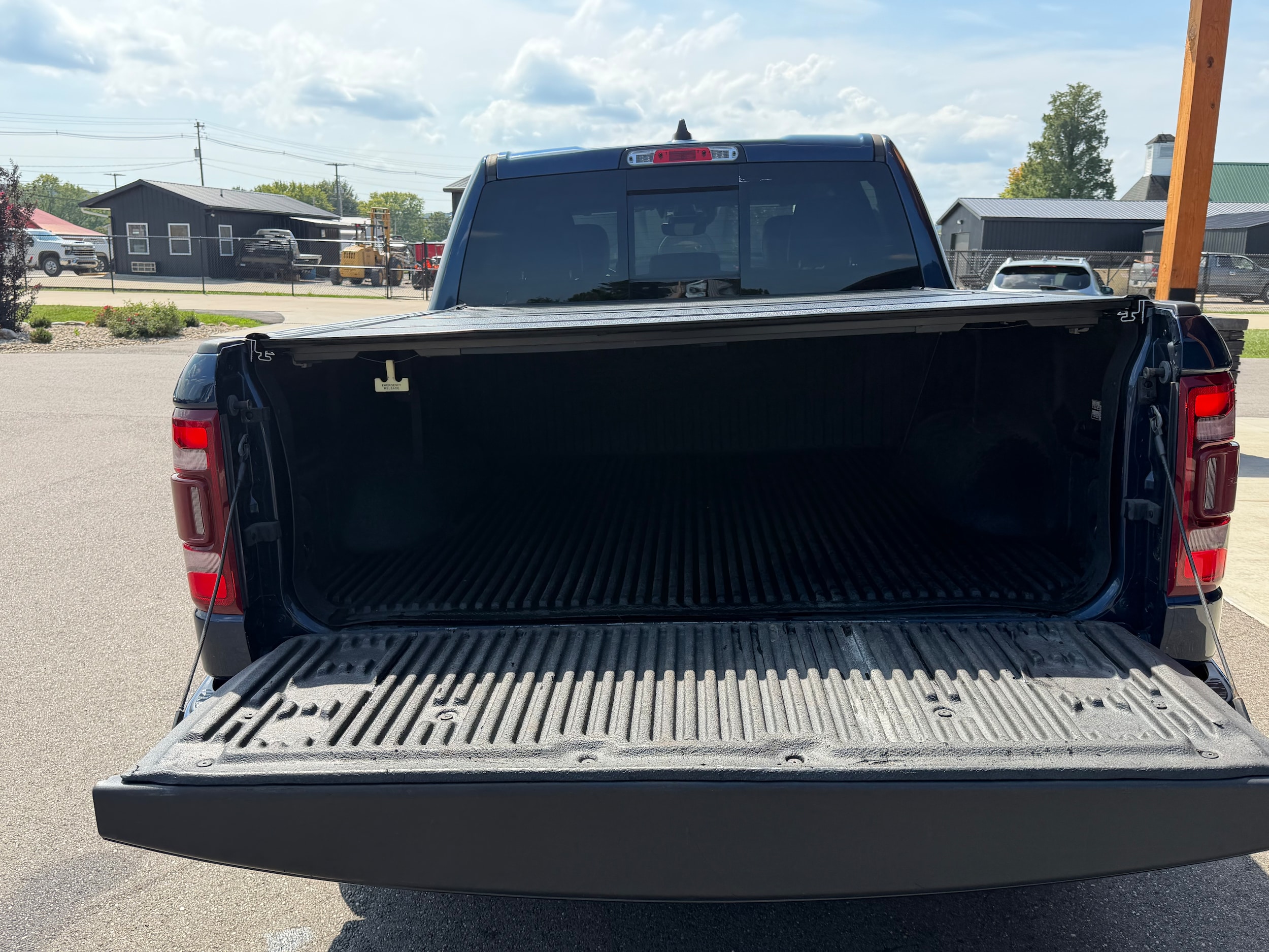 2022 RAM Ram 1500 Pickup Laramie - Photo 16