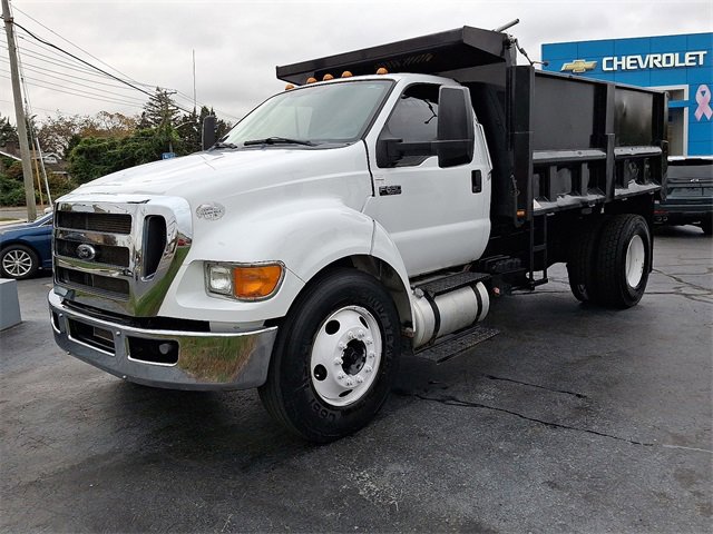 2015 Ford F-650 SuperCab XL photo 3