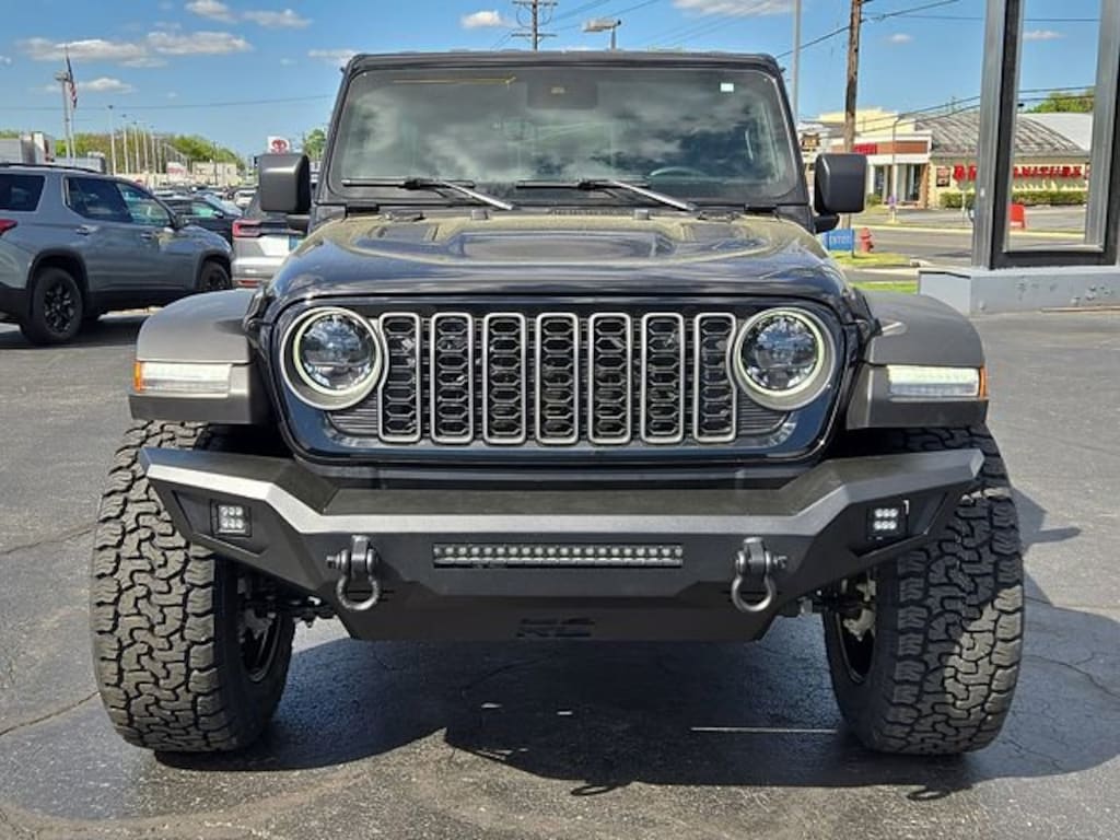 Used 2025 Jeep Wrangler Rubicon SUV