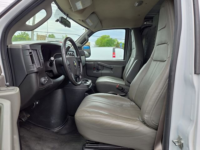 2023 Chevrolet Express Cargo Work Van - Photo 13