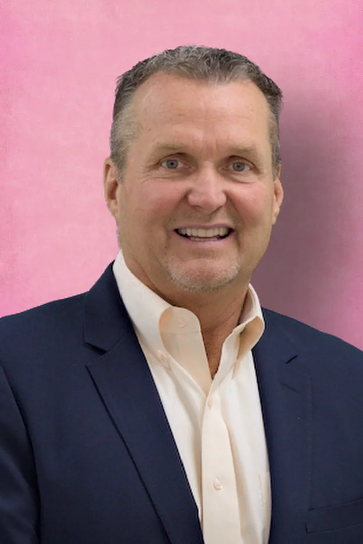 Staff member Jim Gee from 1098863a7165