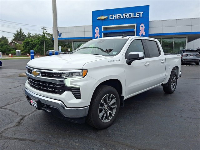 2025 Chevrolet Silverado 1500 LT photo 3