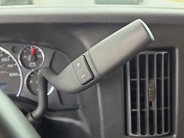 2023 Chevrolet Express Cargo Work Van - Photo 14