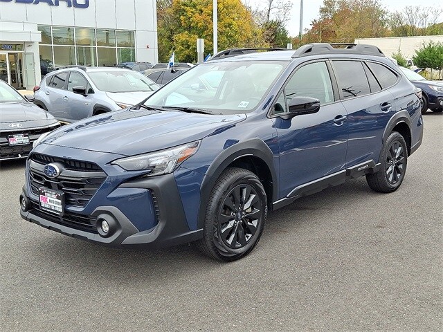 2023 Subaru Outback Onyx Edition photo 3