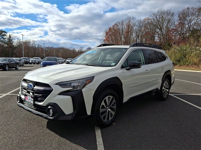 2023 Subaru Outback Premium photo 2