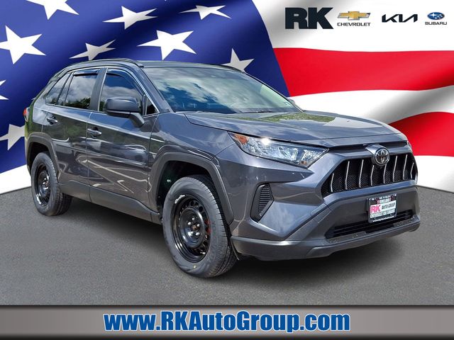 2019 Toyota RAV4 LE AWD's photo
