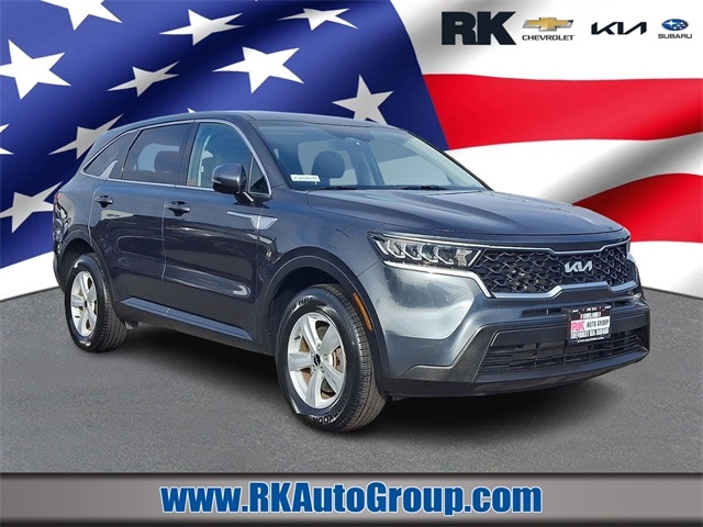 2022 Kia Sorento LX's photo