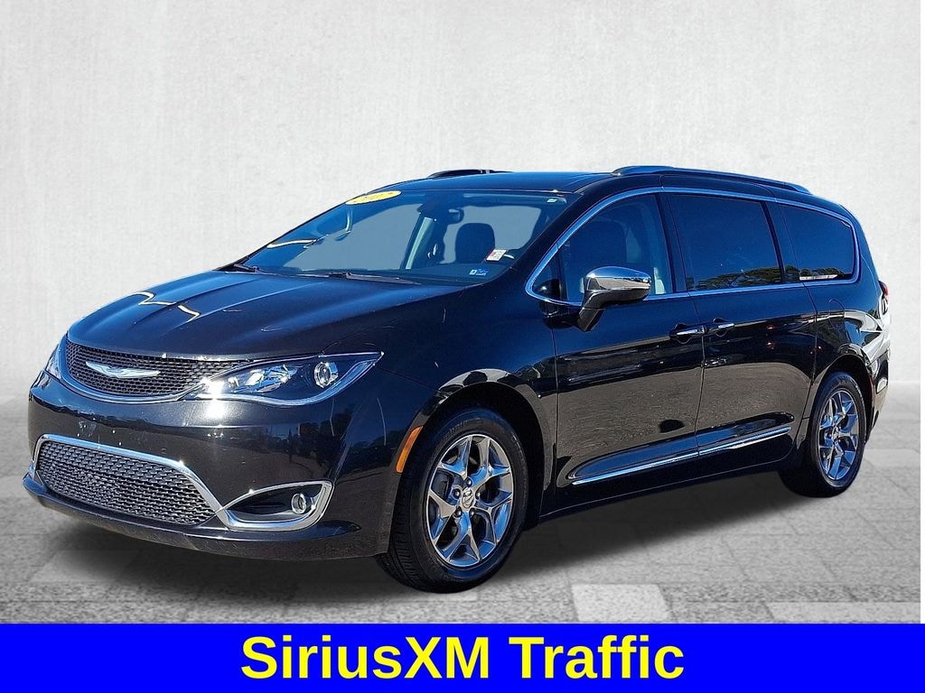Used 2017 Chrysler Pacifica Limited Minivan/Van