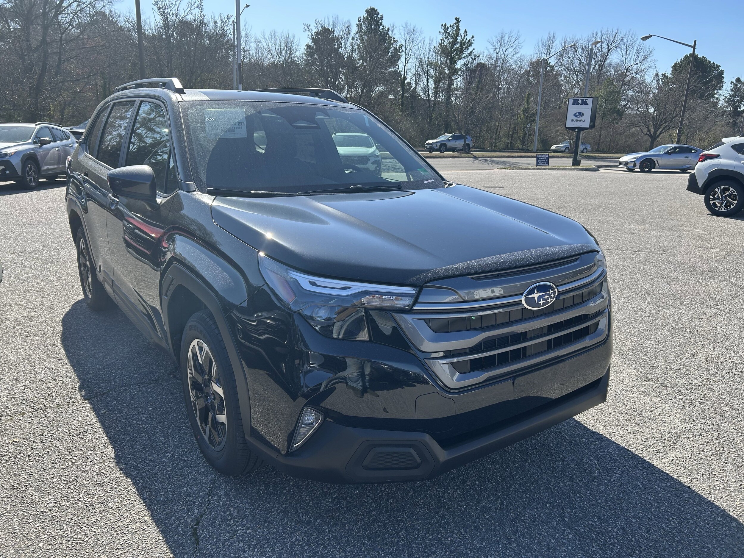 2025 Subaru Forester Premium photo 2