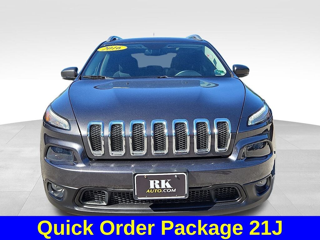Used 2016 Jeep Cherokee Latitude SUV
