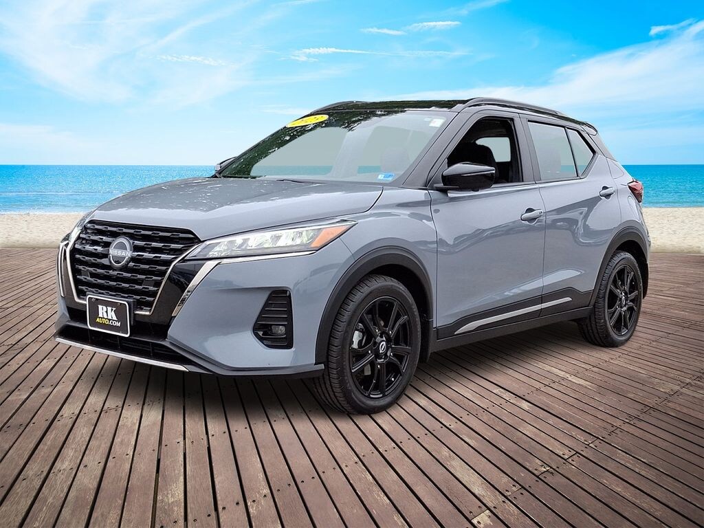 Used 2023 Nissan Kicks