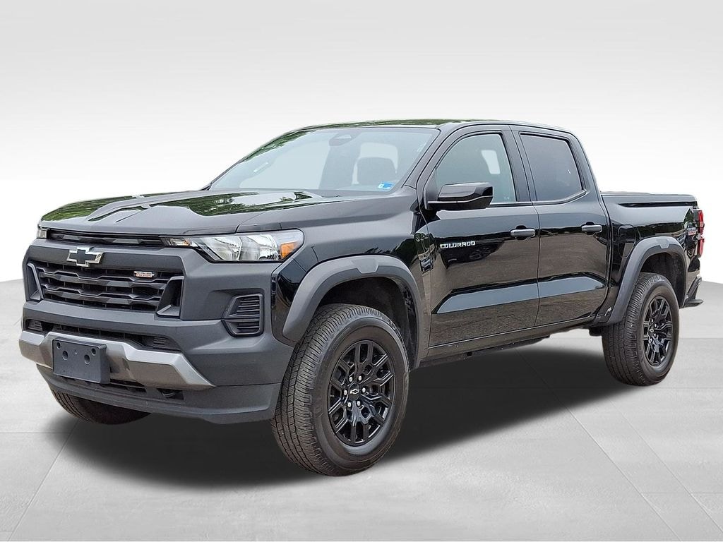 Used 2024 Chevrolet Colorado